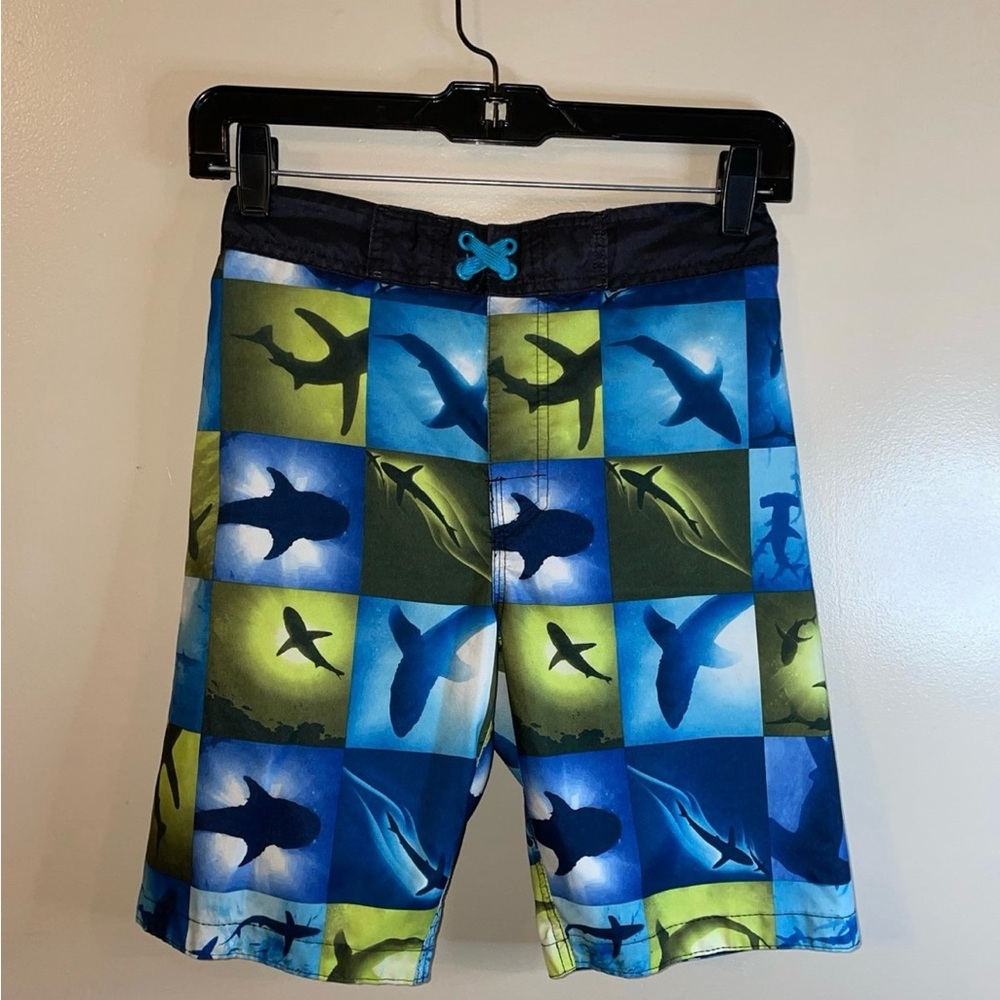 Husky boys swim trunks size M (10/12)